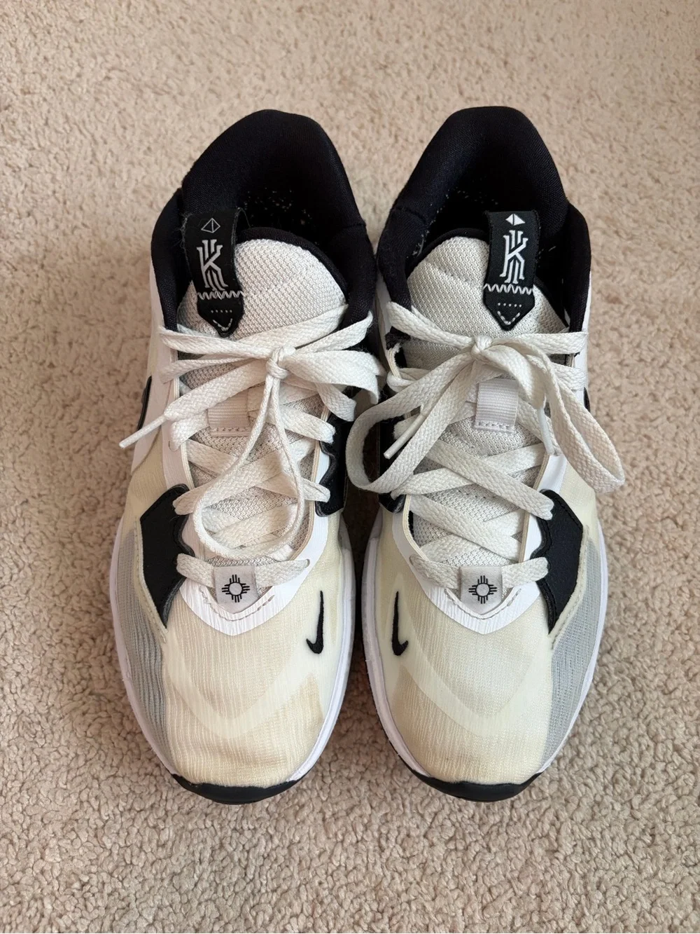 Nike Kyrie 5 Low Men's Size 7 Black White Swoosh DO9617-100